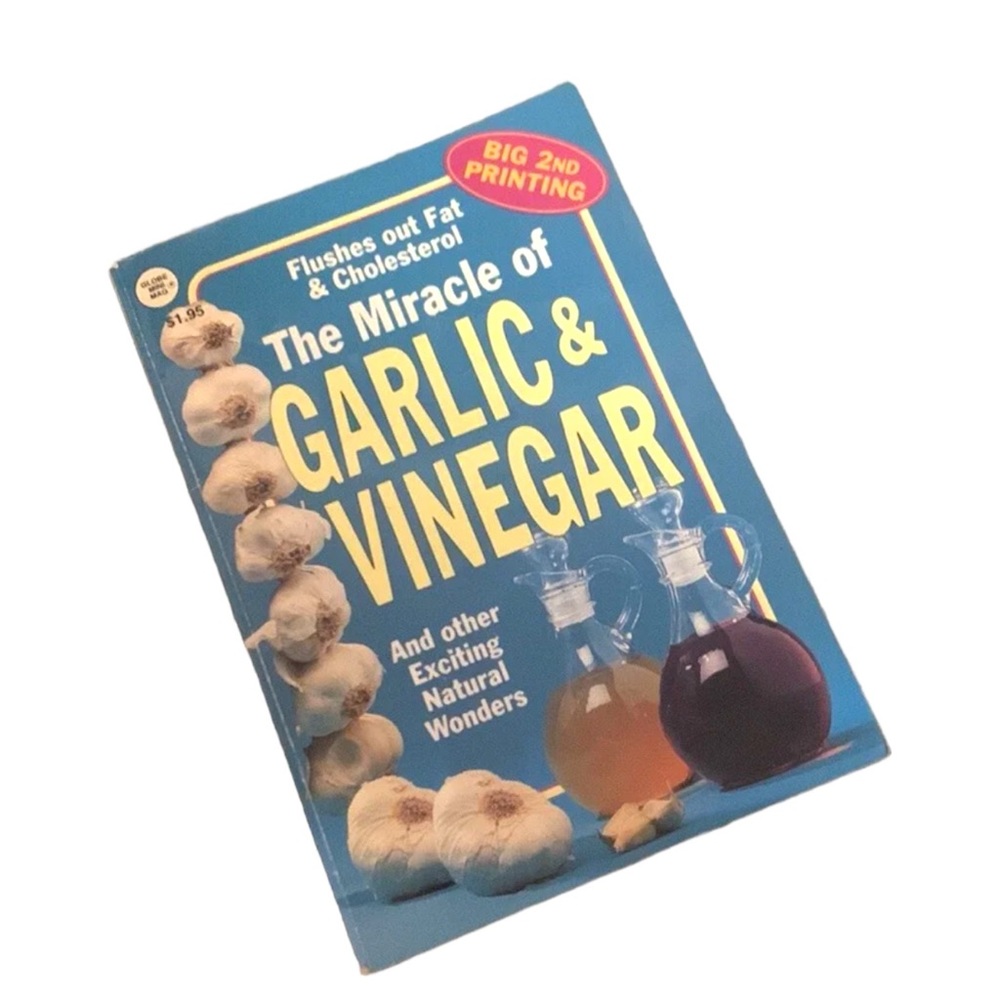 The Miracle of GARLIC‎ & VINEGAR GLOBE MINI MAG Big 2nd Printing Paperback 1991